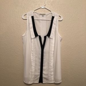 Sleeveless black and whit Blouse